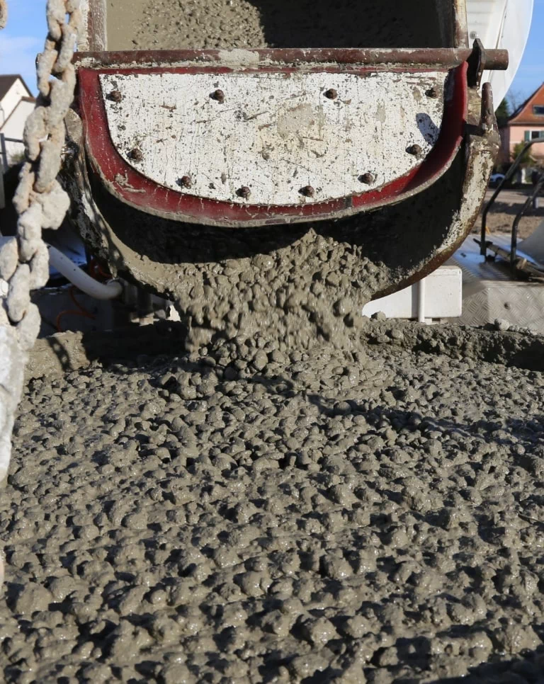 wysypywanie betonu